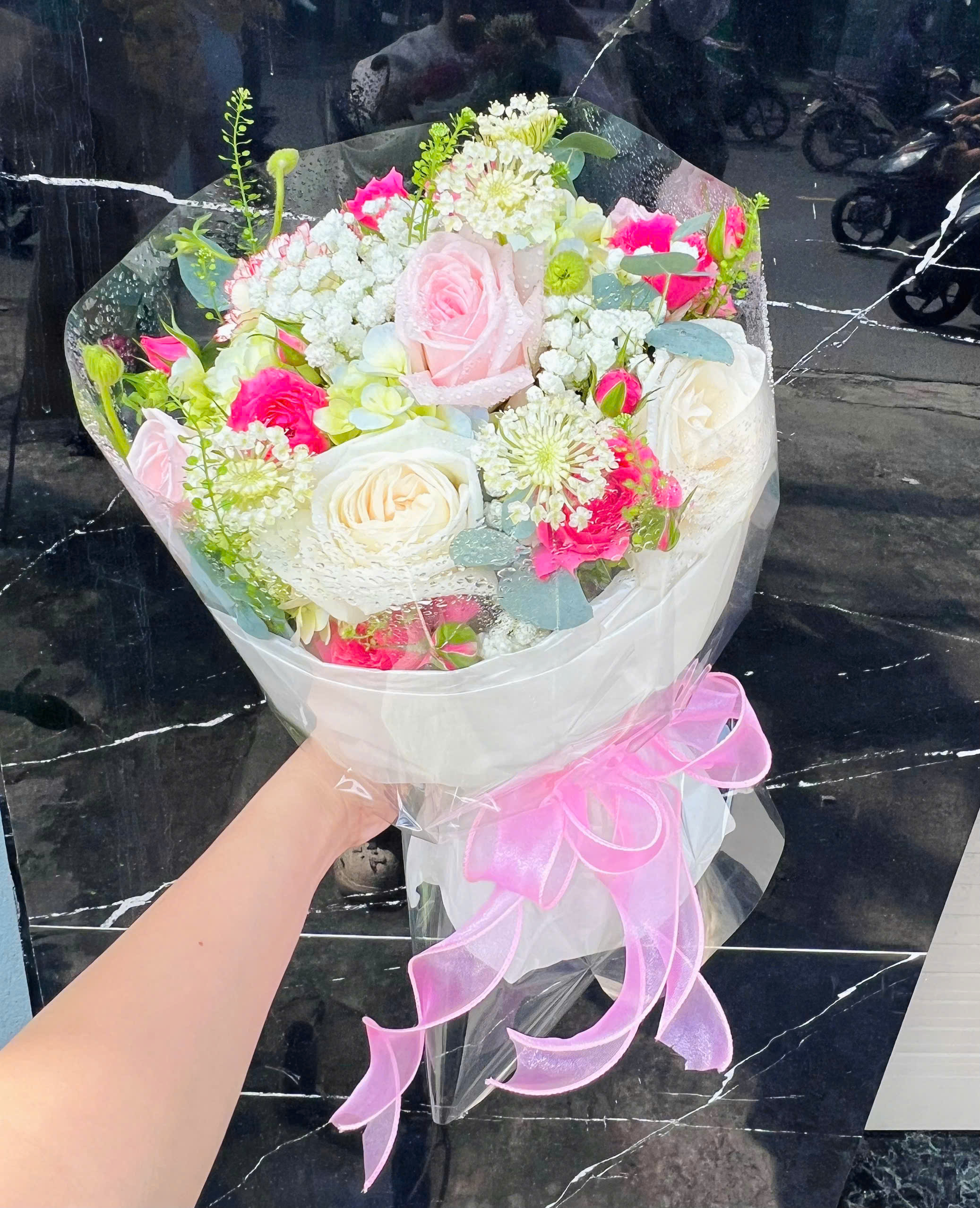 Bó Hoa Tươi Dịu Dàng Tinh Mơ BT 461 Bó Hoa Tươi Đơn Giản Nhưng Đầy Sự Mơ Mộng