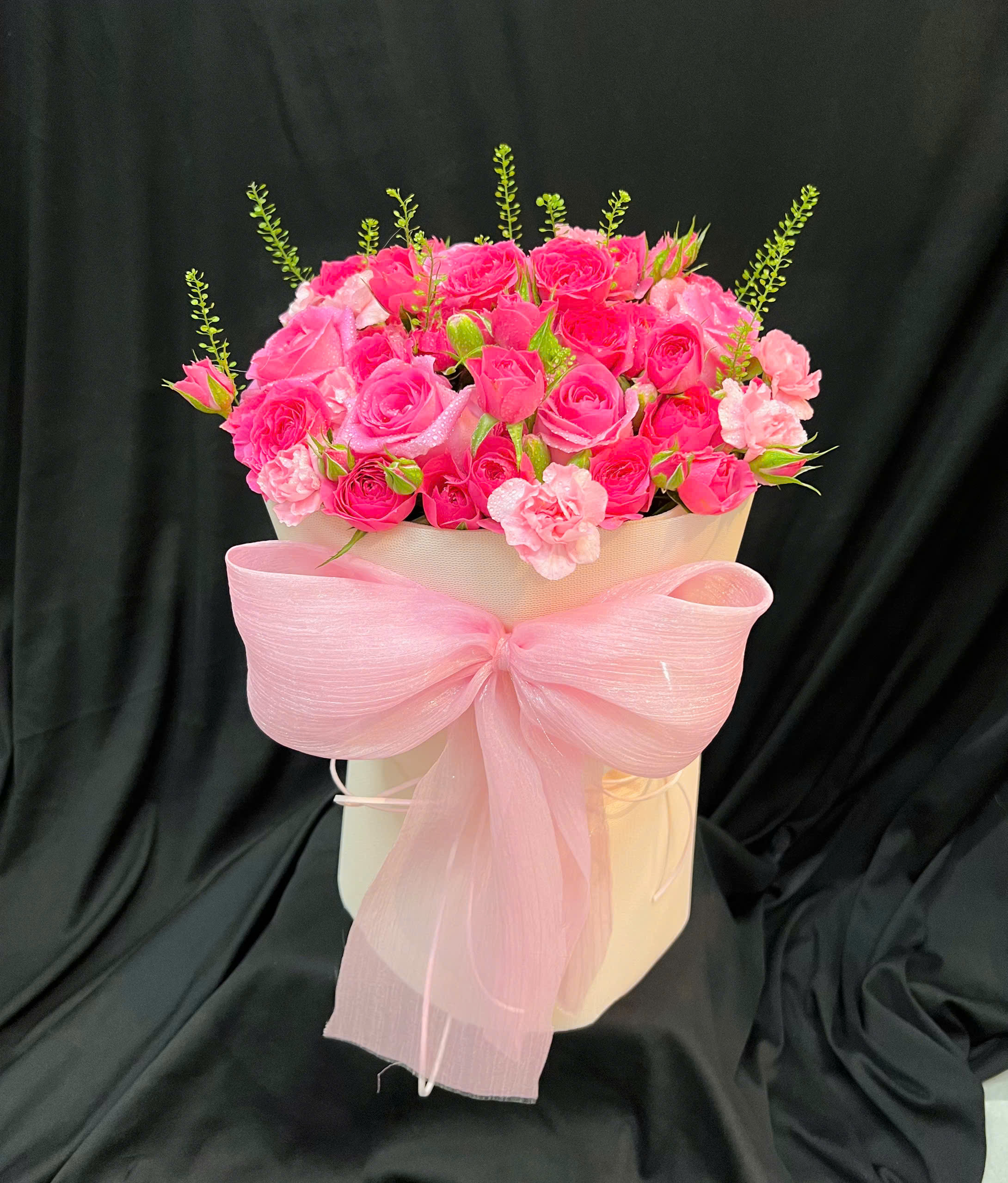 Bó Hoa Tươi Màu Hồng Dịu Dàng Chỉ Trao Em Giá Tốt Giao Nhanh HCM